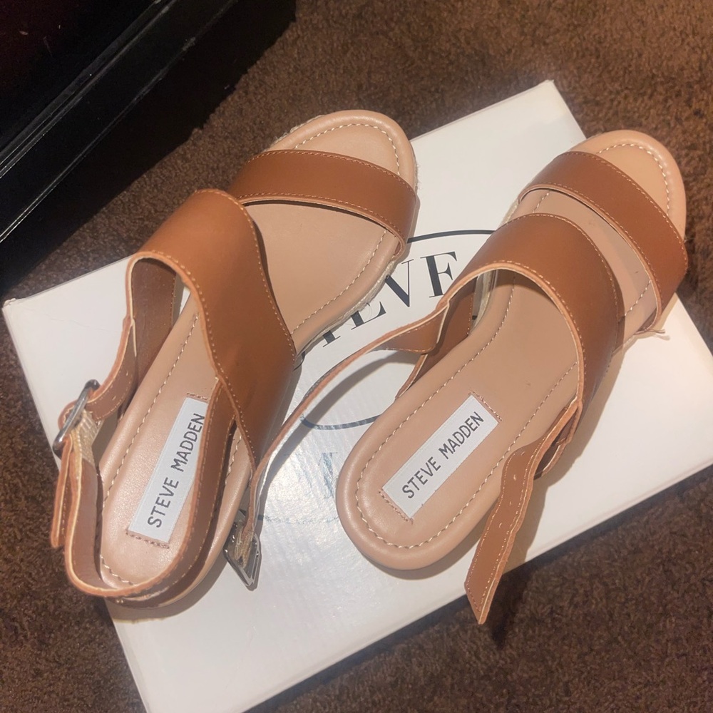 Steve Madden Tan Leather Strap Sandals - platformed